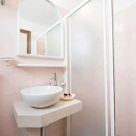 Eliseo Hotel 3*